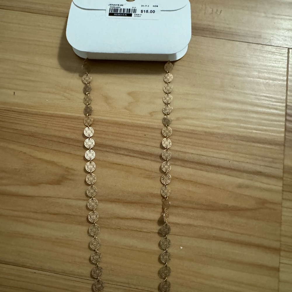 Necklace - Picture 2 of 4